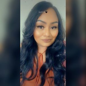 Meet your Posher, Karina